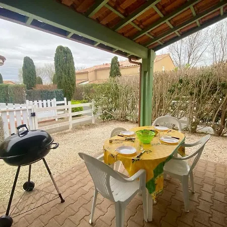 Petit Pavillon 4 Personnes Dans Résidence Avec Piscine Vendres