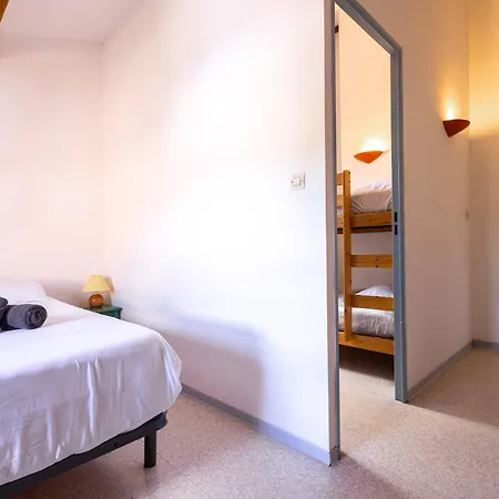 Casa de Férias Petit Pavillon 4 Personnes Dans Avec Piscine Vendres