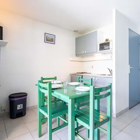 Casa de Férias Petit Pavillon 4 Personnes Dans Avec Piscine *