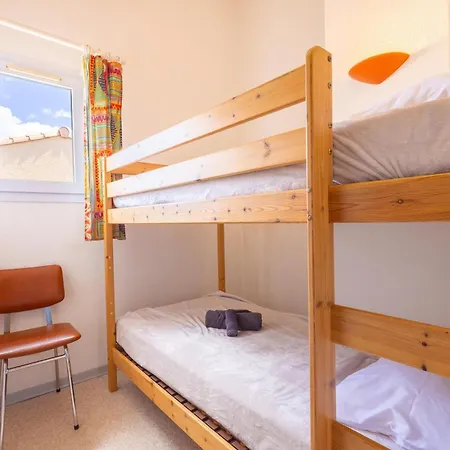 Casa de Férias Petit Pavillon 4 Personnes Dans Avec Piscine *