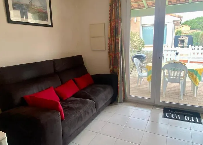 Casa de Férias Petit Pavillon 4 Personnes Dans Avec Piscine Vendres