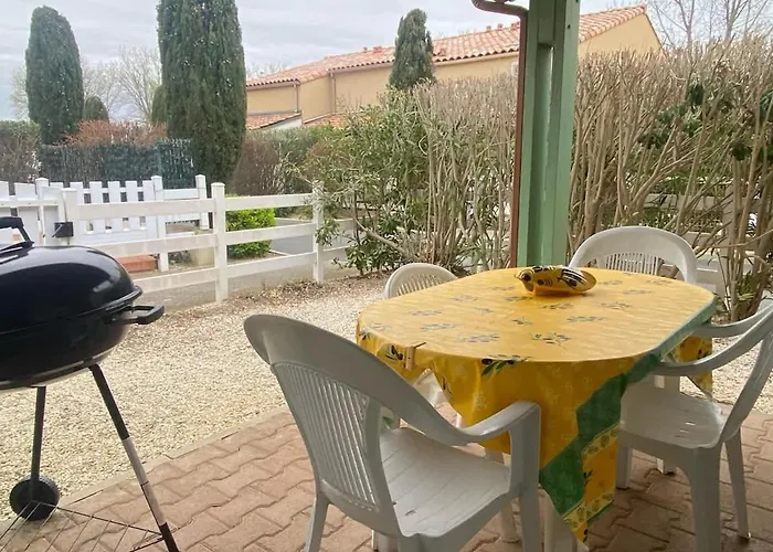Petit Pavillon 4 Personnes Dans Avec Piscine Casa de Férias *