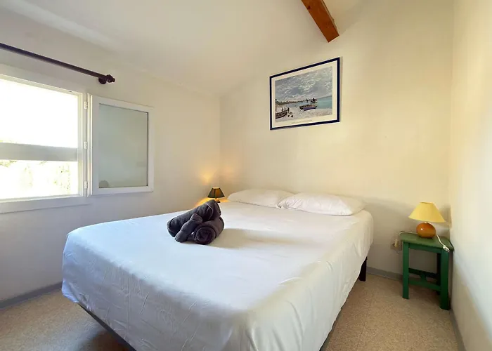 Petit Pavillon 4 Personnes Dans Avec Piscine Casa de Férias